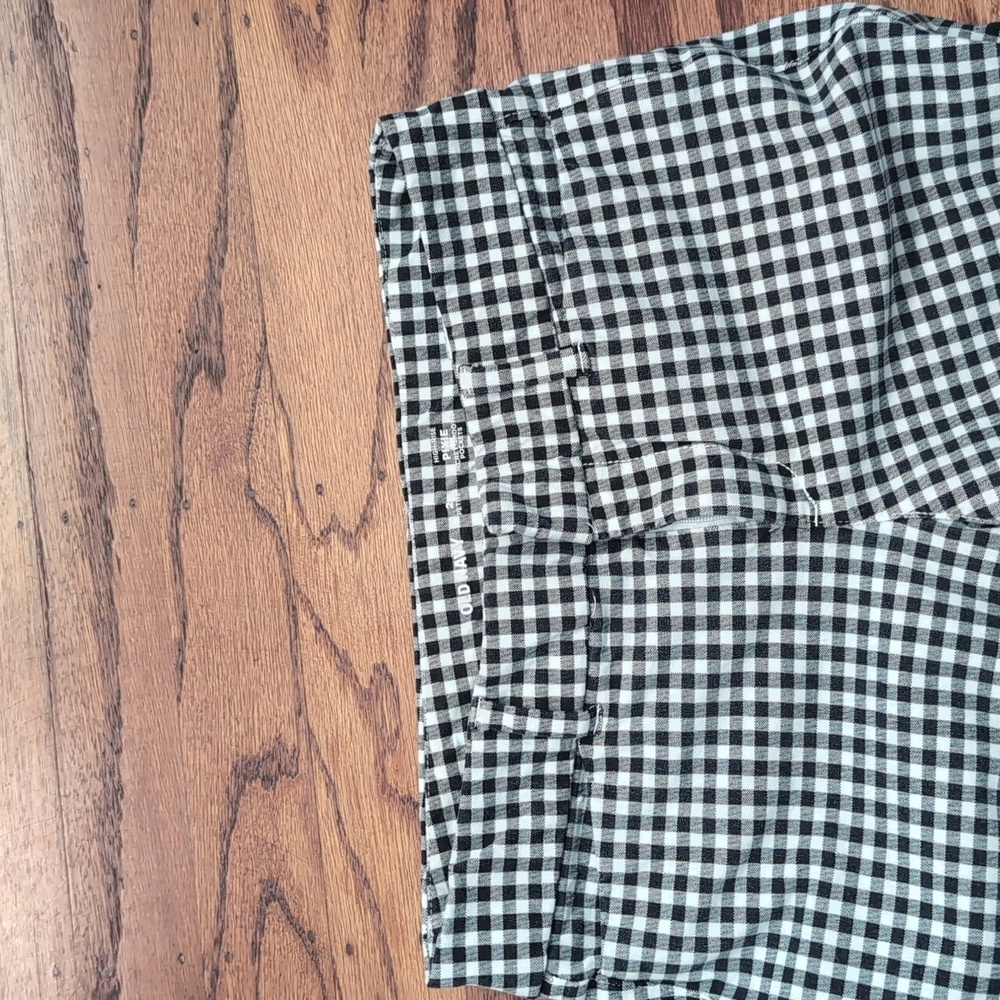 Old Navy Pixie Pants - Picture 3 of 3